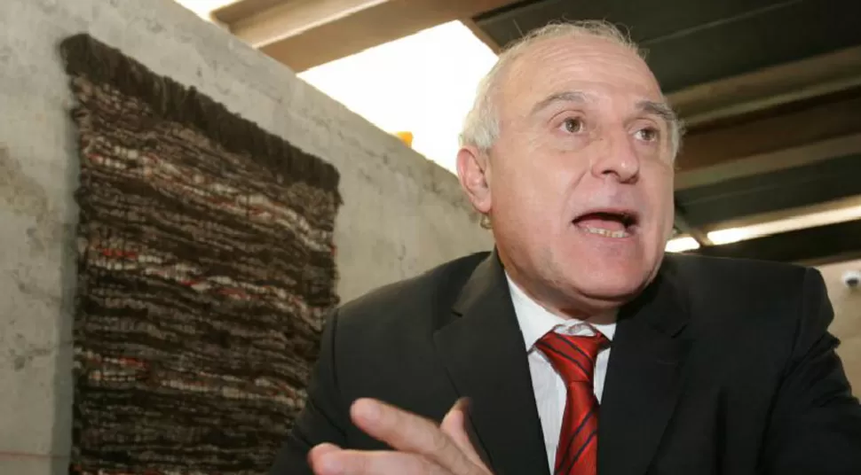  Miguel Lifschitz. dyn