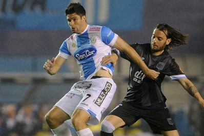 Racing empató 1-1 con Bolívar en La Paz y es segundo en la zona