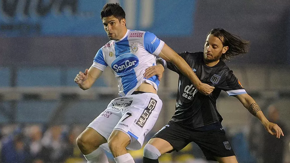 ACADEMIA. Ezequiel Videla tuvo una buena chance para Racing, pero no pudo concretarla.
FOTO DE ARCHIVO