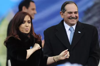 Con la ausencia de Alperovich, Cristina Fernández se reunirá con los senadores del FpV