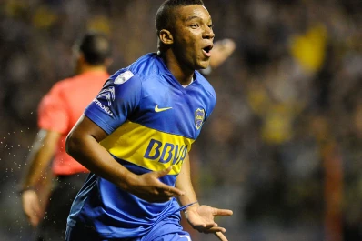 Tevez y un gran gesto: le regaló a su compañero el premio a la figura de la cancha