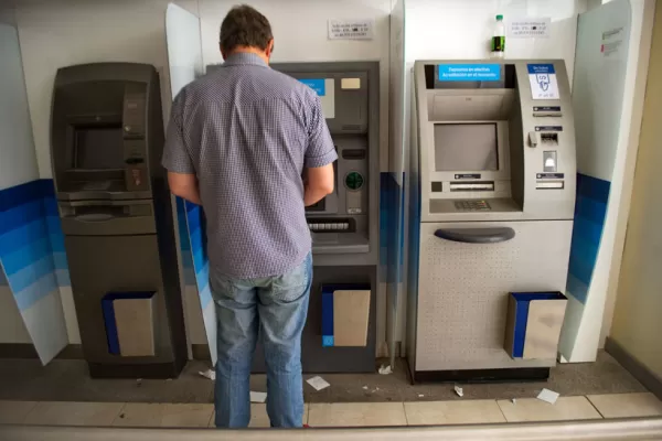 Recordá que hasta el lunes no habrá atención al público en bancos