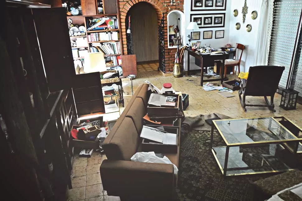 Una banda encerró dos horas a una familia y desvalijó su casa