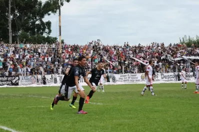 Arrieta: “toda la presión la tendrá San Martín”