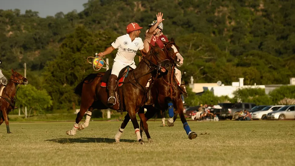 ACCIÓN EN LAS CORTADERAS. Para mañana, pasado el mediodía, se porgramó una sesión de equinoterapia.
FOTO DE ARCHIVO