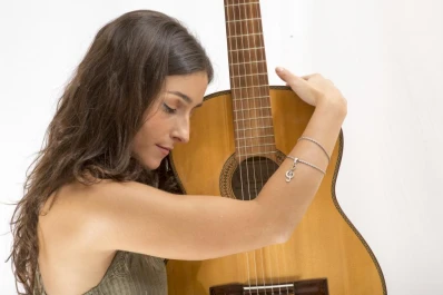 Alejandra Muratore ve la vida en “Azules”