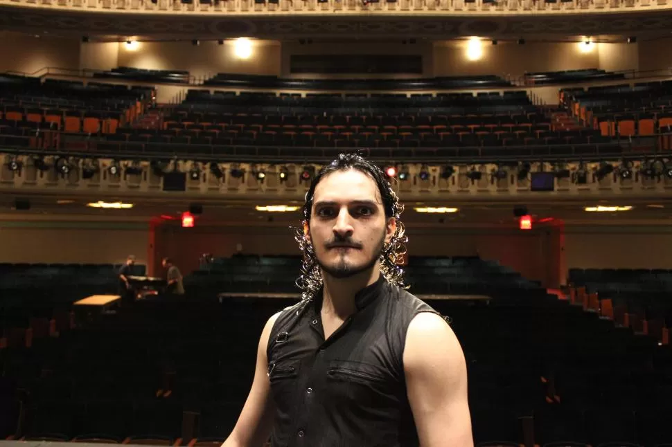 PURA PRESTANCIA. Nicolás Correa actúa hoy y luego emprede gira a EEUU. 