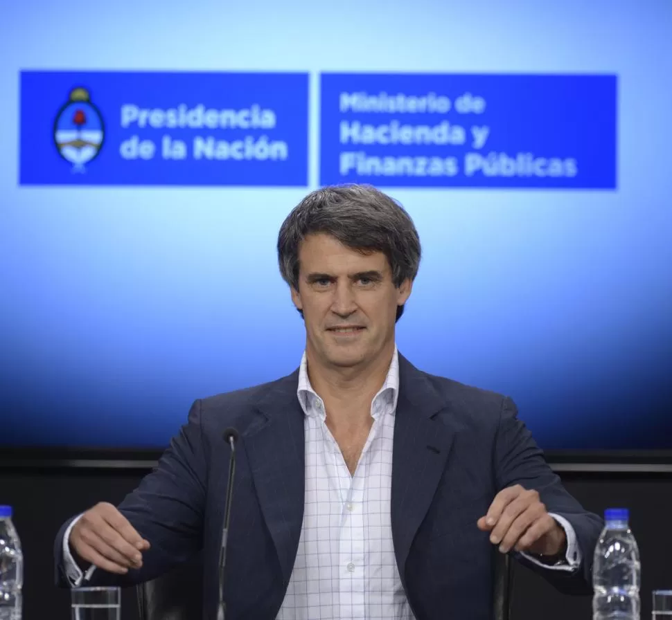 POSTURA. Prat-Gay defendió los acuerdos con los “holdouts” y afirmó que facilitarán la llegada de inversiones. dyn