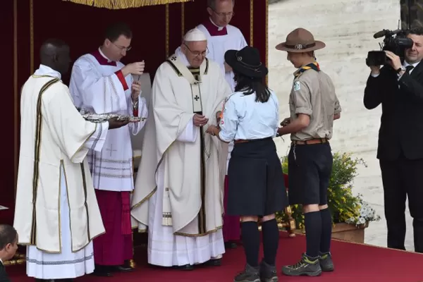 El Papa a los jóvenes: la felicidad no es una aplicación que te puedes descargar del teléfono