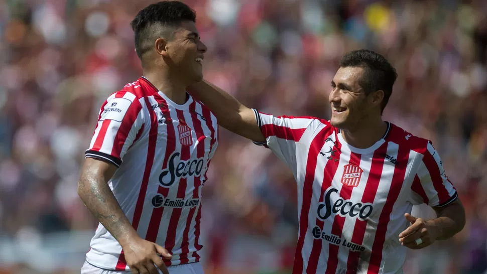 GOLEADORES. Lentini y Gonzalo Rodríguez. (LA GACETA / JORGE OLMOS SGROSSO)