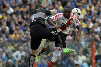 Superclásico: en las tribunas nadie se aburre