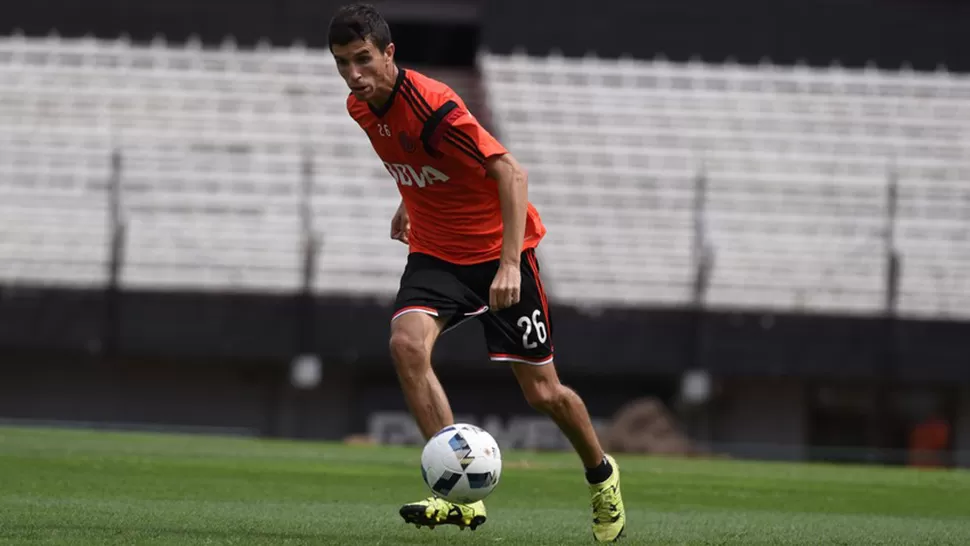 SIGUE SIN RECUPERARSE. Ignacio Fernández ya se perdió el superclásico y hoy sse retiró del entrenamiento.
FOTO TOMADA DE CARIVERPLATE.COM.AR