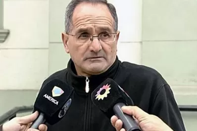 El cura que prohibió las calzas en misa subió la apuesta: este pueblo está endemoniado