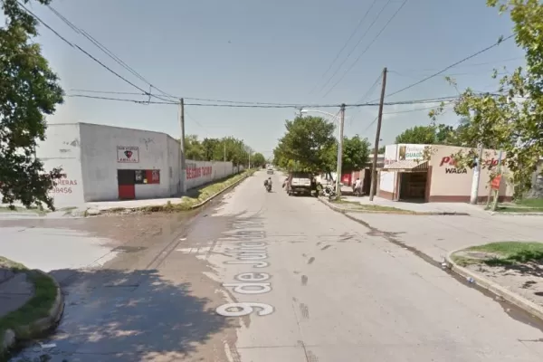 Una chica de 13 años denunció que cuatro hombres la violaron en un auto