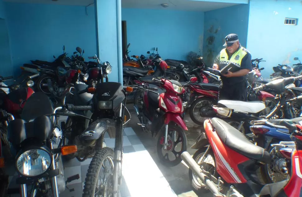 NÚMEROS. Desde abril hasta hoy se secuestraron 119 motos en Concepción. El 85% de los detenidos en esa ciudad está relacionado con el robo de rodados. la gaceta / foto de osvaldo ripoll 