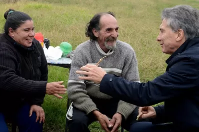 Golpearon al vendedor de bollos al que visitó Macri en Rosario