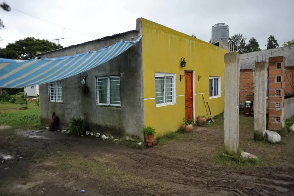 LA GUARIDA. Una casa, ubicada en el Barrio Ampliación de El Cadillal, era el lugar donde se cocinaba y fraccionaba la cocaína que luego vendían. la gaceta / foto de inés quinteros orio