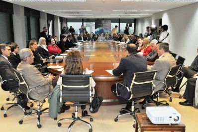 Una reforma legal atrae a más de 40 “civilistas”