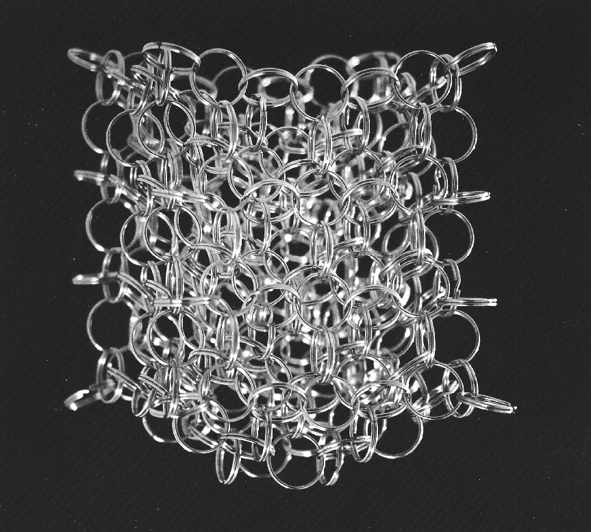 UNA RED DE LAZOS. “Gravedad cuántica de bucles” es una teoría formulada por el físico indio Abhay Ashtekar, en 1986.  