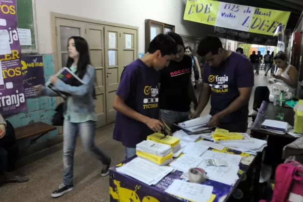 Los estudiantes eligen entre una oferta de 45 listas