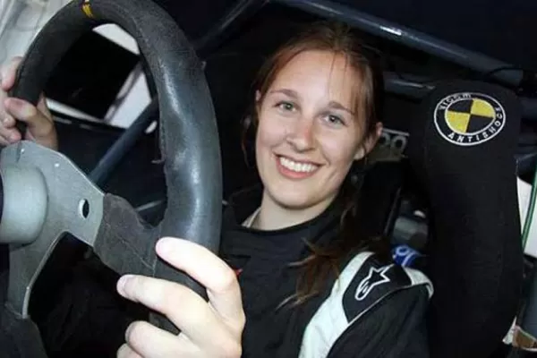 Una cordobesa se convirtió en la primera mujer en ganar en el Top Race Series