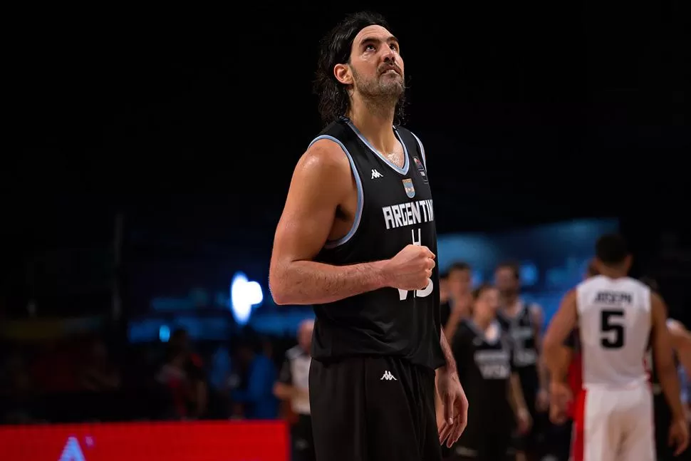 CAPITÁN Y ABANDERADO. Luis Scola llevará la Enseña argentina en los Juegos Olímpicos de Río.
FOTO TOMADA DE PRENSA CABB