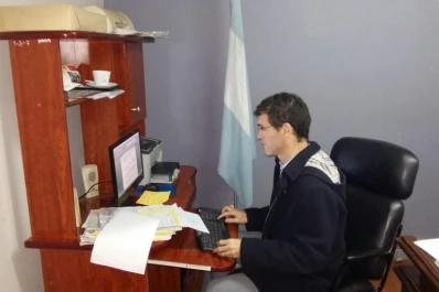 Un taxista le robó a un juez de faltas de Yerba Buena un acta de infracción, para no pagarla