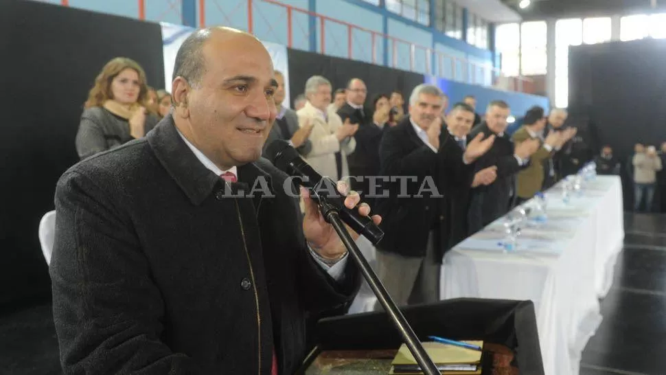 MANZUR DURANTE EL ACTO EN EL COMPLEJO BELGRANO. LA GACETA / FOTO DE ANTONIO FERRONI 