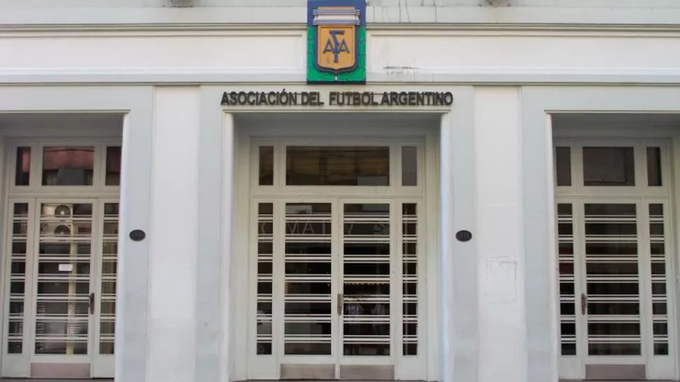 AFA, sin elecciones pero con Súperliga