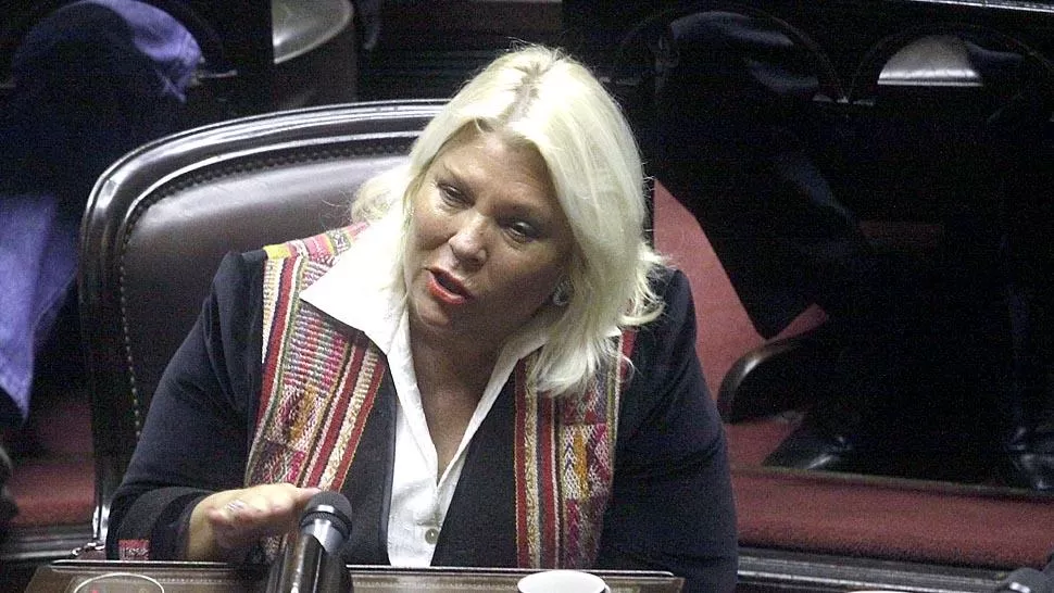 Carrió cuestionó a Prat Gay por haberles pedido perdón a los empresarios españoles