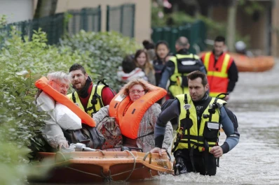 París y el sur de Alemania están anegados por las lluvias