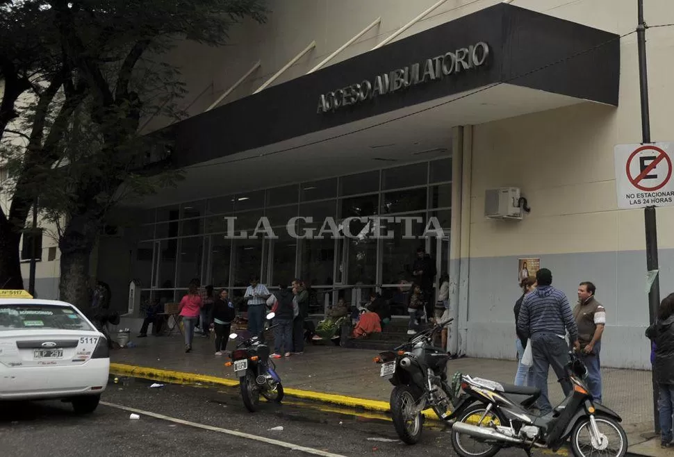 GUARDIA DEL HOSPITAL PADILLA 