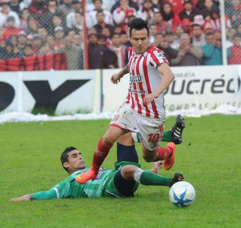 EL CEREBRO DEL EQUIPO. Sergio Viturro tuvo destellos de su capacidad contra Sportivo Belgrano. Sabe que no pueden dormirse contra Libertad el miércoles. la gaceta / foto de héctor peralta
