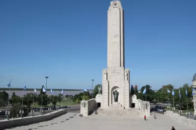 Rosario: alumnos de todo el país juran la bandera