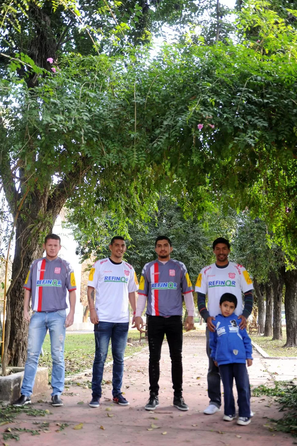 ESTOS SON..... Miguel Nievas Escobar, Jorge Serrano, Waldo Brandán y Mario Vera recordaron aquella noche de júbilo. la gaceta / foto de hector peralta