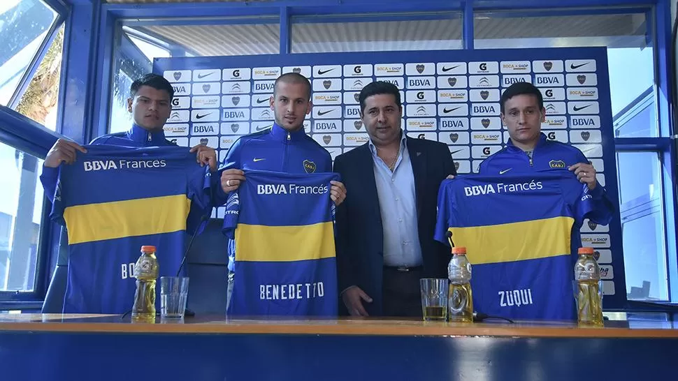 BOU, BENEDETTO Y ZUQUI JUNTO A ANGELICI (DYN)