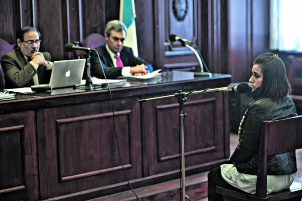 “Después de apuñalarme siete veces me dijo ‘ojalá te mueras’ y se escapó”, dijo la víctima