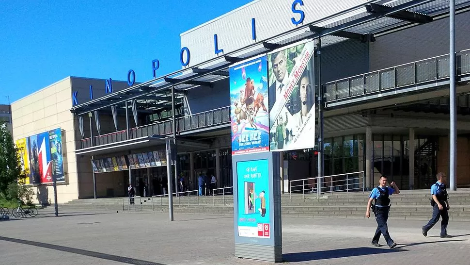 TERROR EN EL CINE. El ataque ocurrió en el complejo Kinopolis. REUTERS