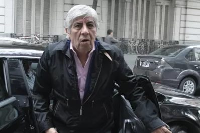 Hugo Moyano se aleja de la conducción de la CGT oficial