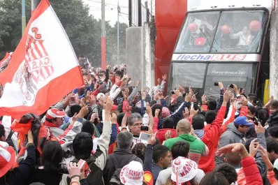 Desde adentro: así vivieron los jugadores de San Martín la despedida de los hinchas
