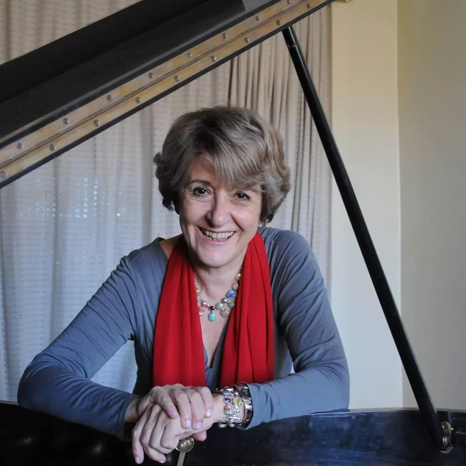 EXPERTA. De Marinis cree en la evolución del gusto por nuestra música. L-ECHO.INF.COM