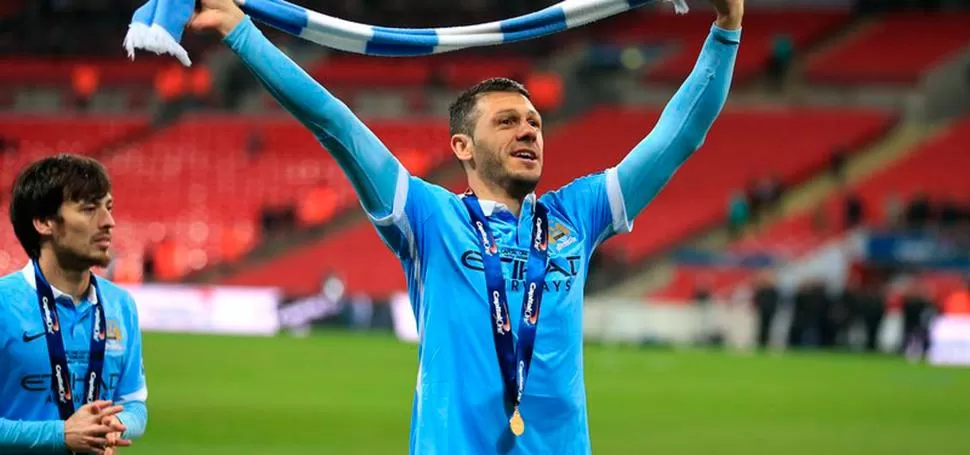 Martín Demichelis fue campeón en la Premier League, junto a Zabaleta y Sergio Agüero.
FOTO TOMADA DE TWITTER MANCHESTER CITY