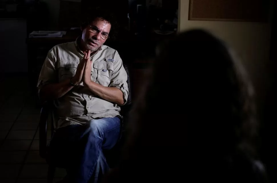 UN RUEGO DEL NEGOCIADOR.  Pastor Alape, uno de los negociadores por la paz entre las FARC y el Gobierno, deberá redoblar los esfuerzos ahora. REUTERS
