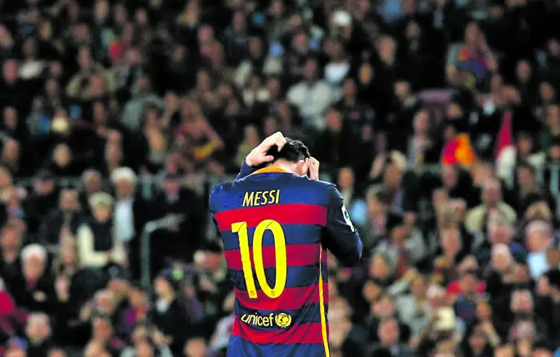 TODO MAL. Messi viene de perder tres finales con Argentina y de ser condenado. reuters 