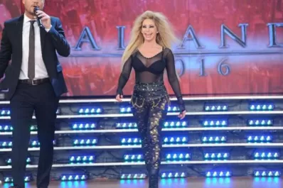 ¿La nueva Thalia? La abogada hot cantó el último hit de la cantante en Showmatch