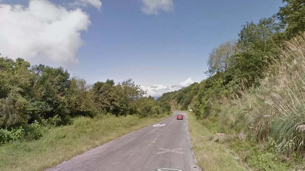 RUTA PROVINCIAL 340. Esta calzada, cerca de La Sala, fue encontrado el joven que se habría extraviado. IMAGEN TOMADA DE GOOGLE STREET VIEW