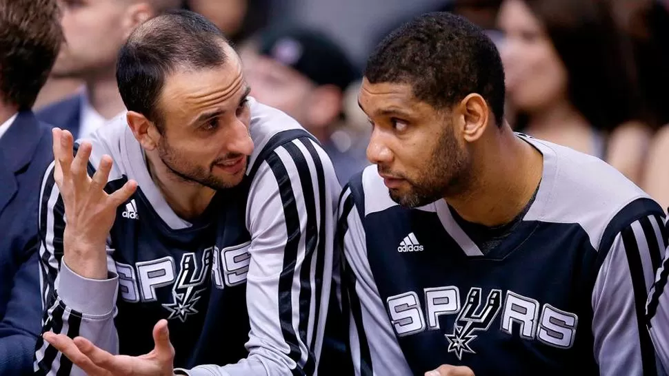 AMIGOS. Duncan brilló con Ginóbili en los Spurs. FOTO TOMADA DE WWW.FOXSPORTS.COM