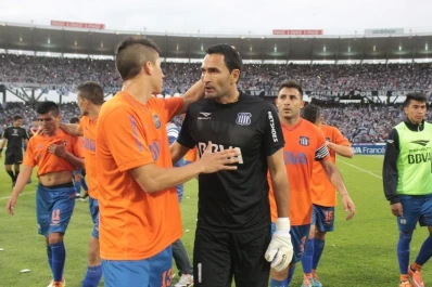 Atlético habla con Ischuk, el ex arquero que podría volver