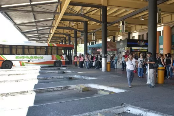 Hallaron 15 kilos de marihuana en un ómnibus que circulaba por Tucumán