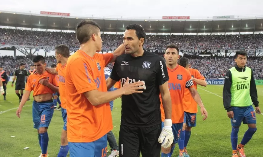 PASADO “TALLARÍN”. Ischuk, que tuvo un paso por Talleres de Córdoba, tiene chances de volver a vestir la camiseta de Atlético. En los próximos días habrá novedades.  foto de albiazul.com.ar